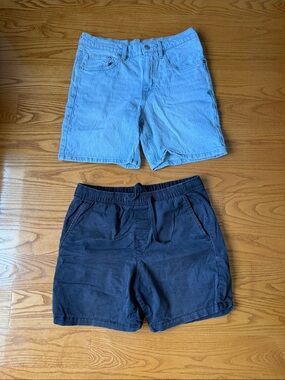 Bundle of 2 Men’s Shorts – Zara & Gap